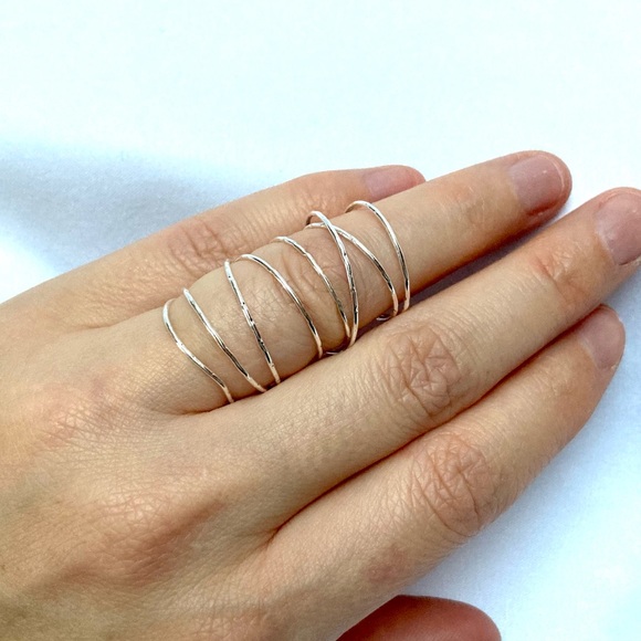 Stella & Dot Gwen Wrap Ring Size 6 Silver - Picture 5 of 7